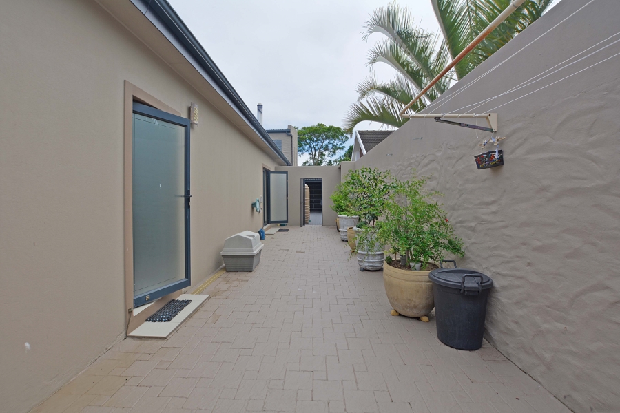 5 Bedroom Property for Sale in Flamingo Vlei Western Cape